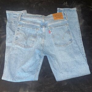 LEVI’S Wedgie Strait Fit Jeans